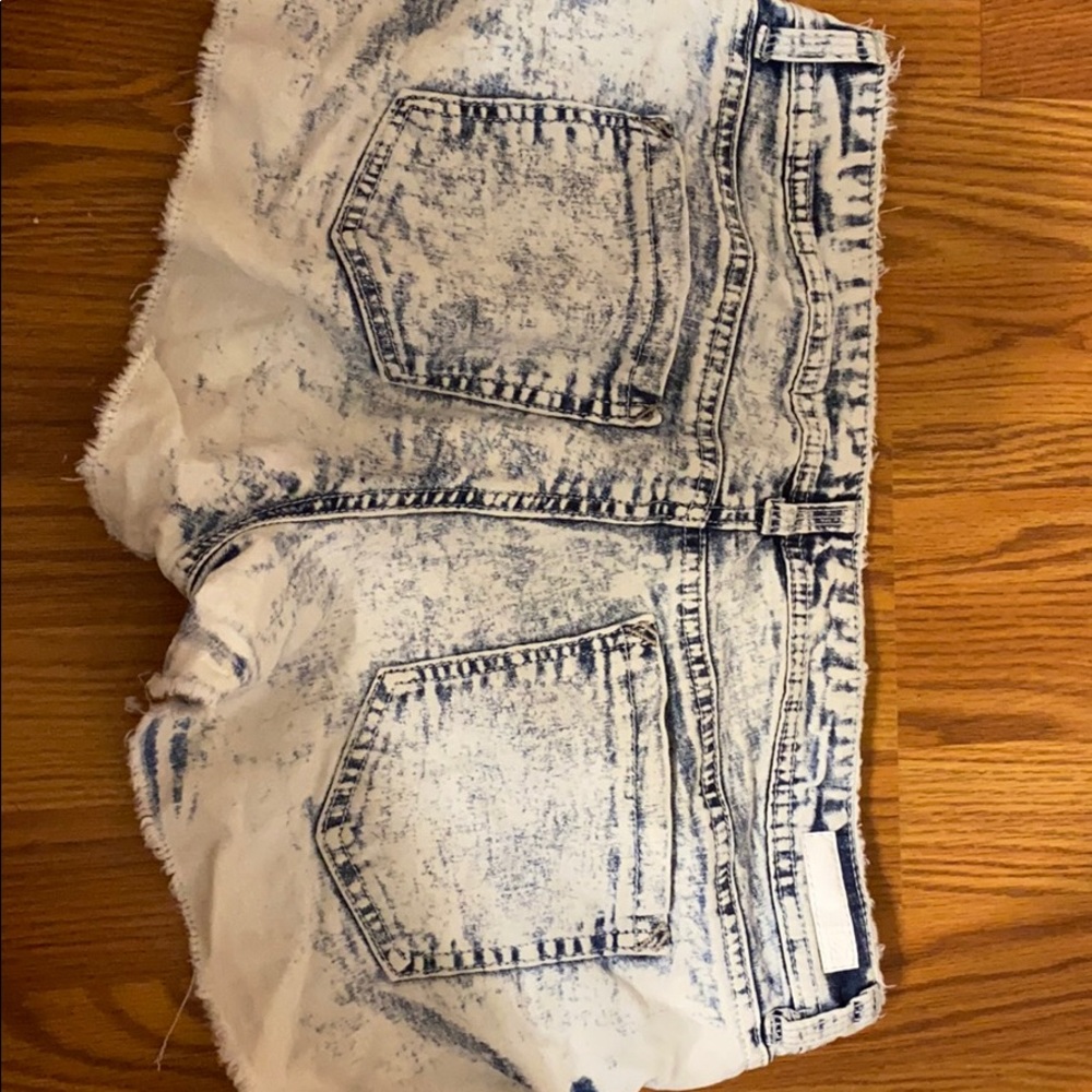 Shorts - Picture 2 of 2